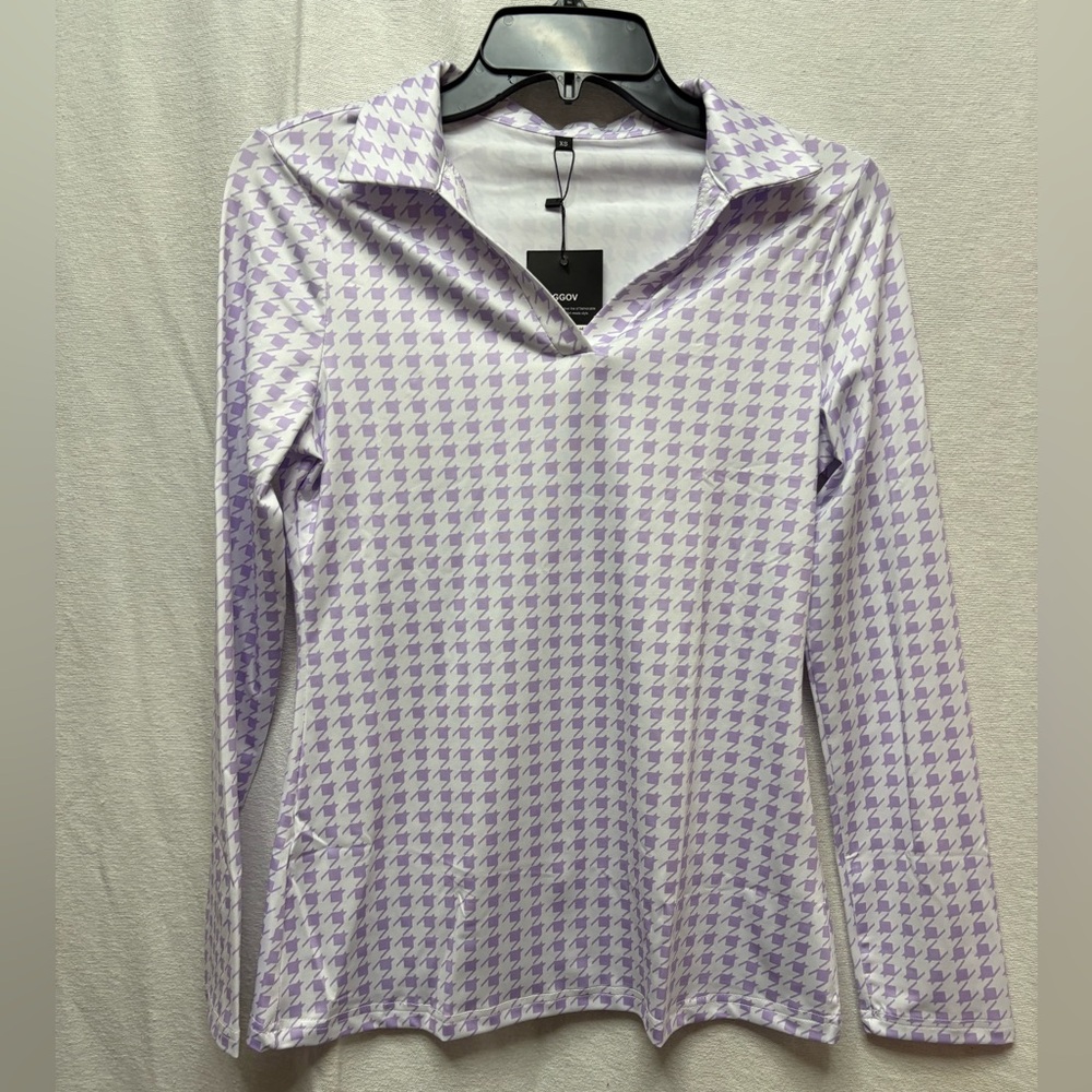 Lavender Houndstooth Long-Sleeve V-Neck Top